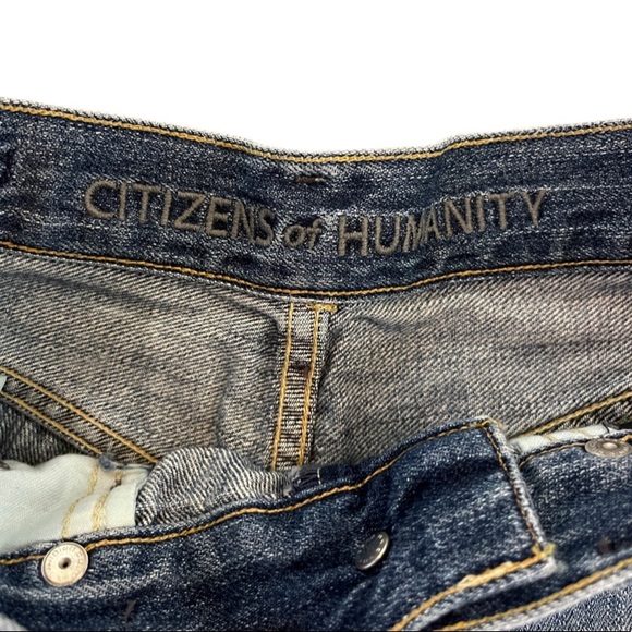 Citizens of Humanity Medium Light Distressed Denim Shorts - Picture 3 of 7